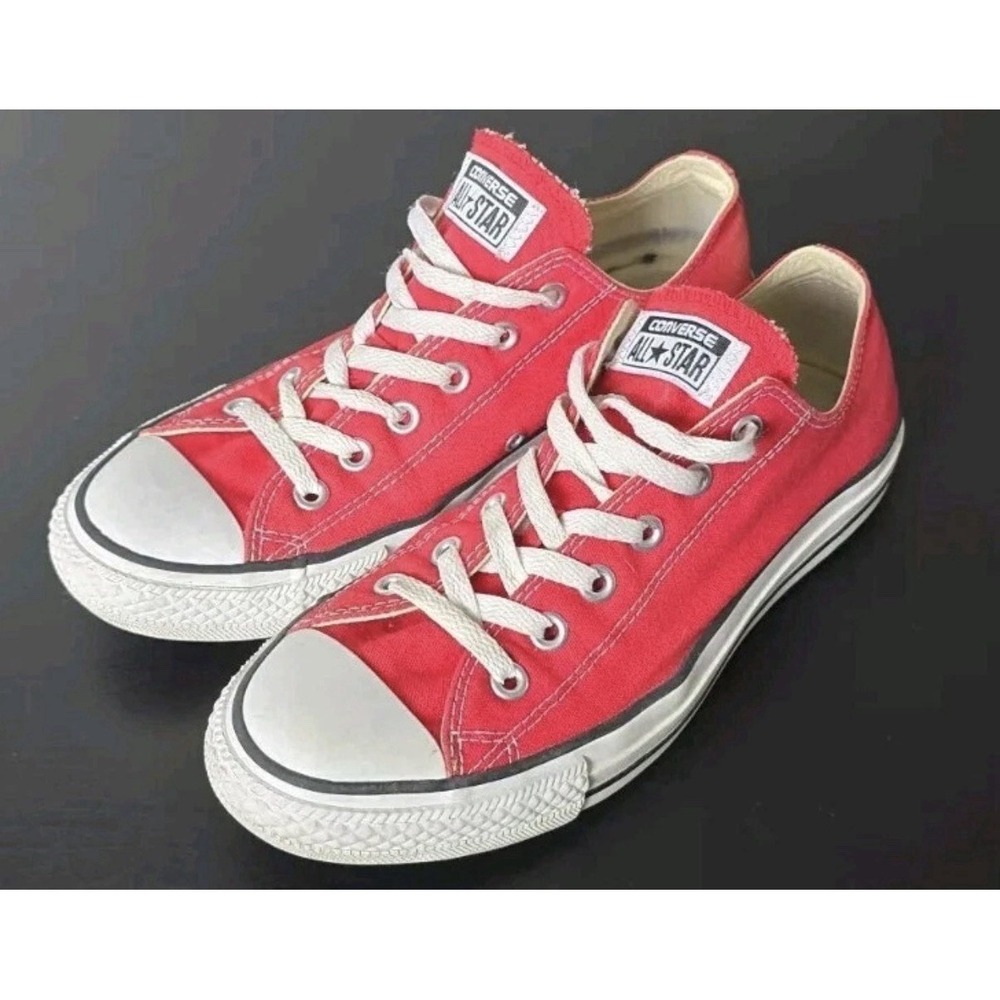 Converse All-Star Worn Red Low Tops Mens Size 8 Womens Size 10